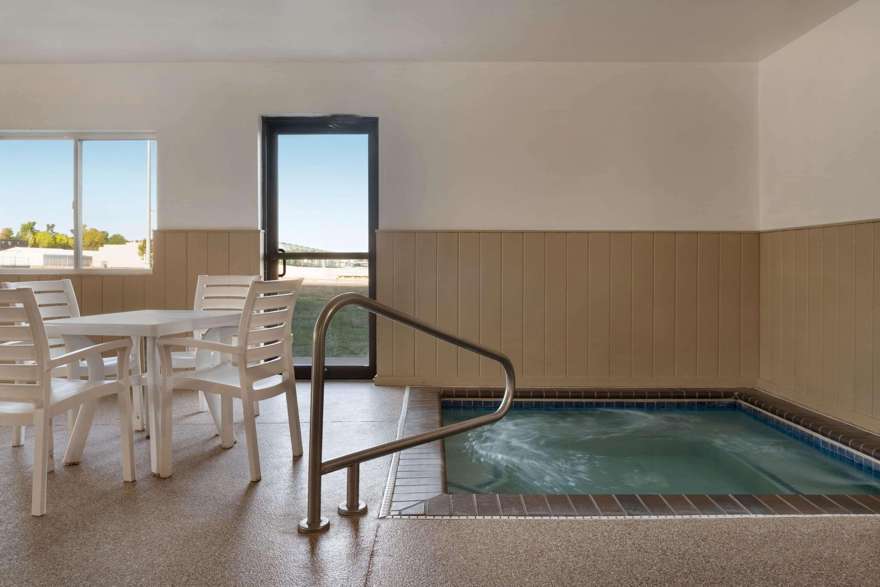 Super 8 By Wyndham Sioux Falls Exterior foto